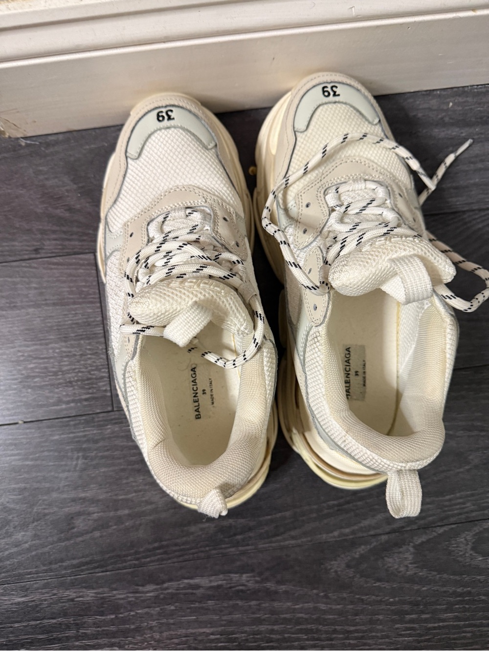 Balenciaga Cream White Triple S Retro Chunky Sneakers - Picture 4 of 6